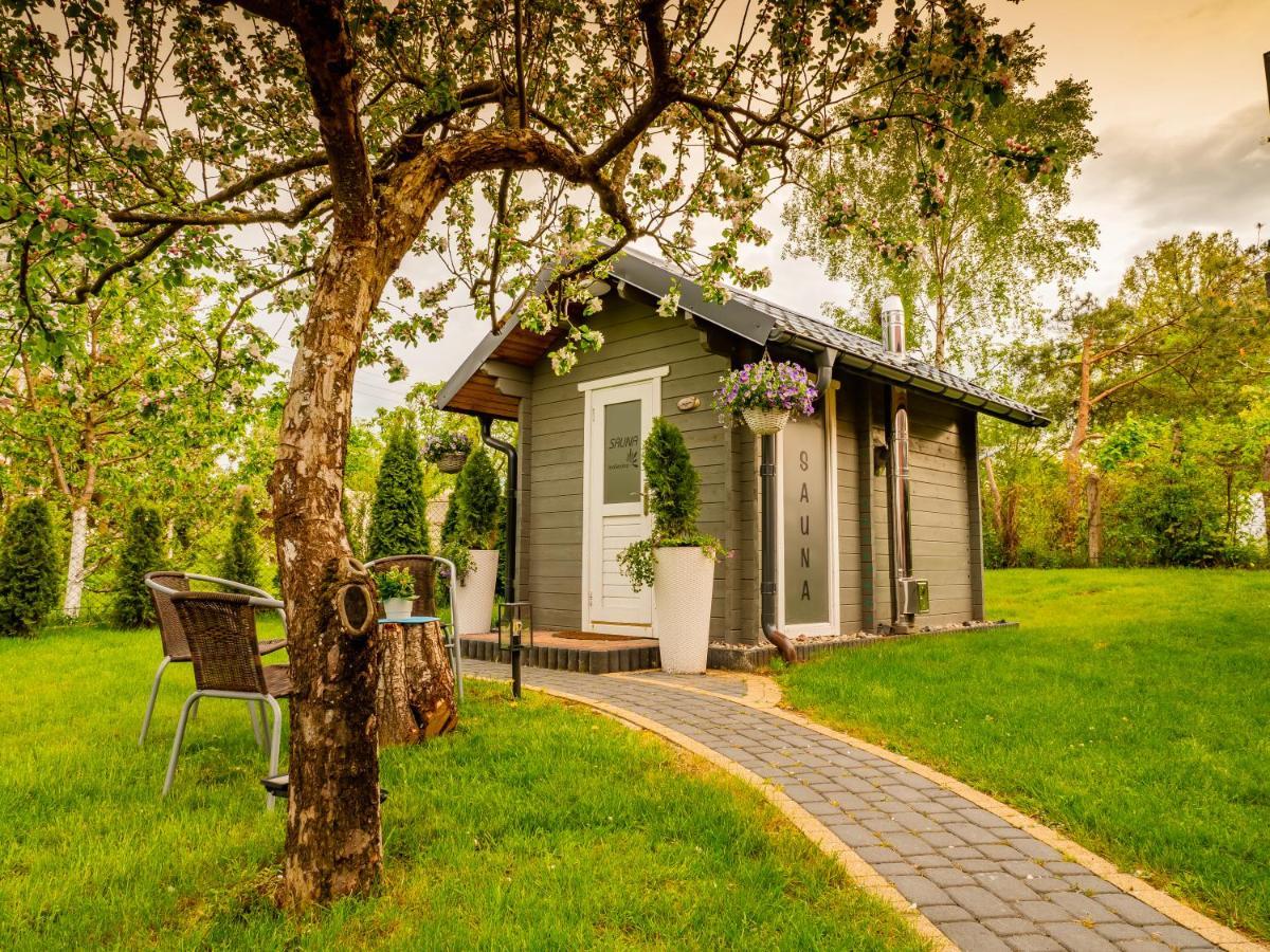 Domek Inosasino Z Basenem I Sauna Exterior photo